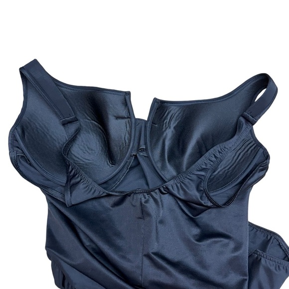 Miraclesuit Plus Size 20W Escape Underwire One Piece Swimsuit Must Haves Black - Picture 7 of 15